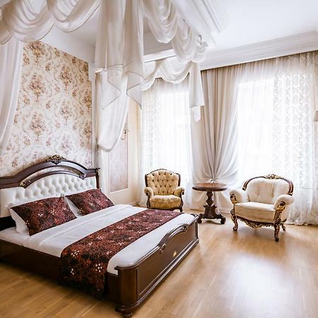 Romari Проспект Свободи 31 Lviv Extérieur photo