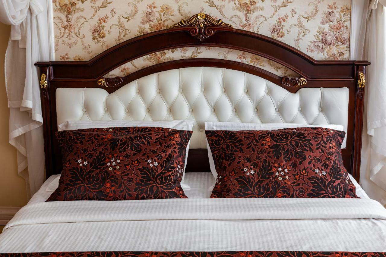 Romari Проспект Свободи 31 Lviv Extérieur photo