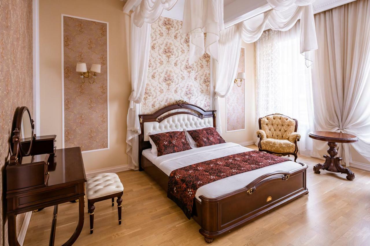 Romari Проспект Свободи 31 Lviv Extérieur photo