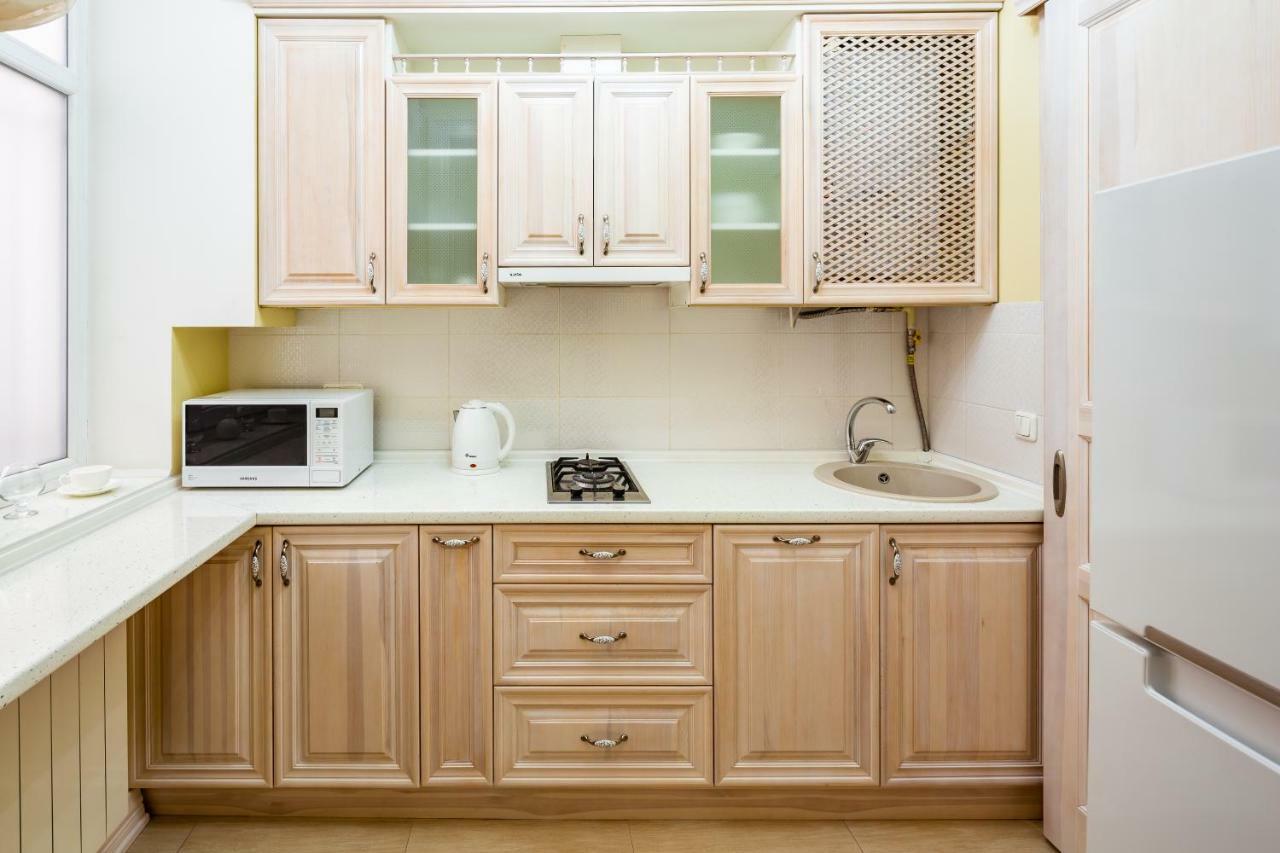 Romari Проспект Свободи 31 Lviv Extérieur photo