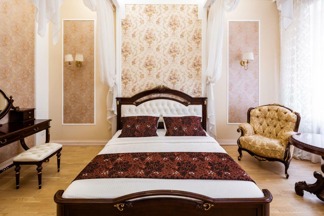 Romari Проспект Свободи 31 Lviv Extérieur photo
